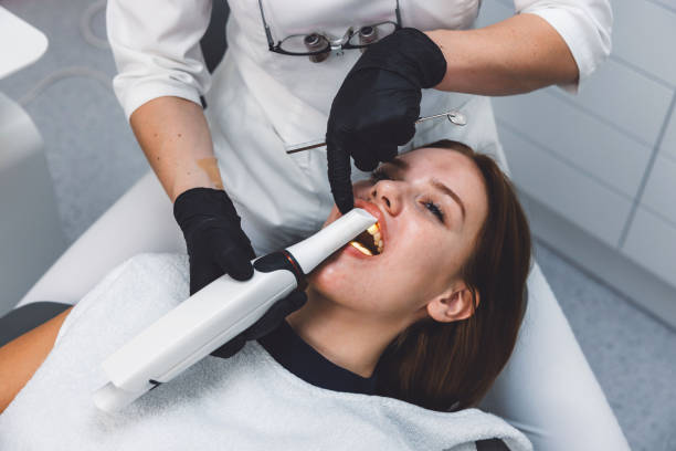 Best Dentist for Tooth Abscess  in Bermuda Dunes, CA